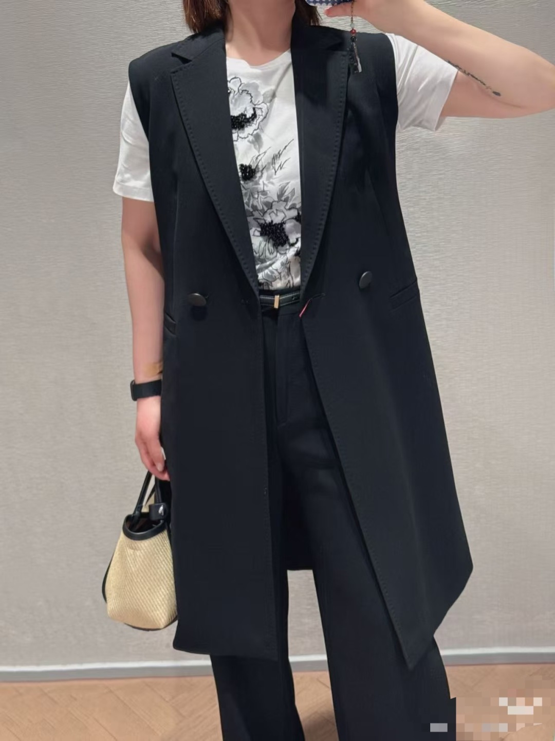 High-Quality Women’s Wool Suit with M-Coded Bras, Support for Exchange, Packaged Max - 图片 3