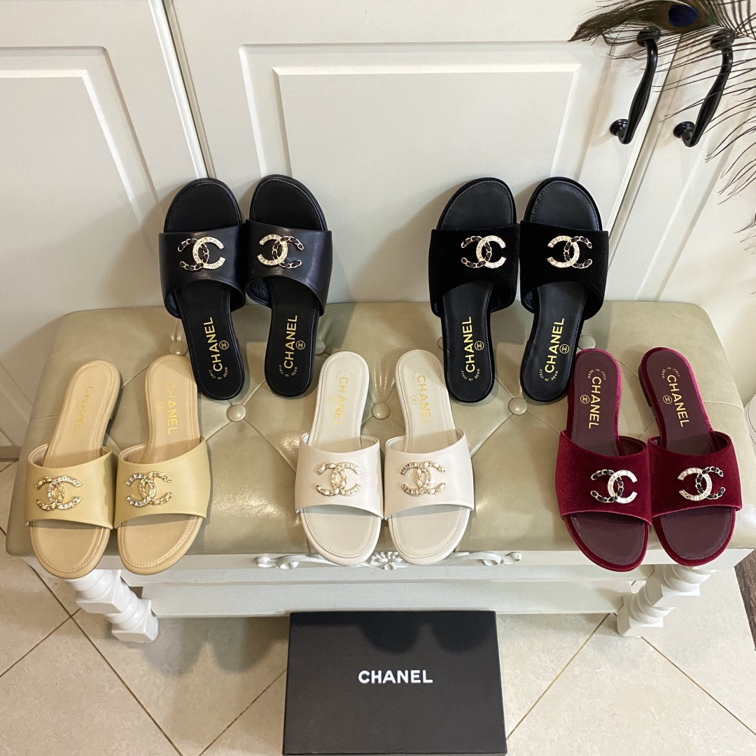 NO:169289,Rubber sole, leather outsole, Chanel Chanel new style, silk velvet/leather surface, sheepskin lining, size 35-41 (42, 43 sizes customized without return or exchange), slippers, chanel, chanel, slippers, sheepskin, real silk, Leather soles19860909橡胶底,真皮大底,香奈儿Chanel新款,真丝绒面/皮面,羊皮里,35-41码(42,43码定做不退换),拖鞋,chanel,chanel,slippers,sheepskin,real silk,Leather soles,Women's Shoes