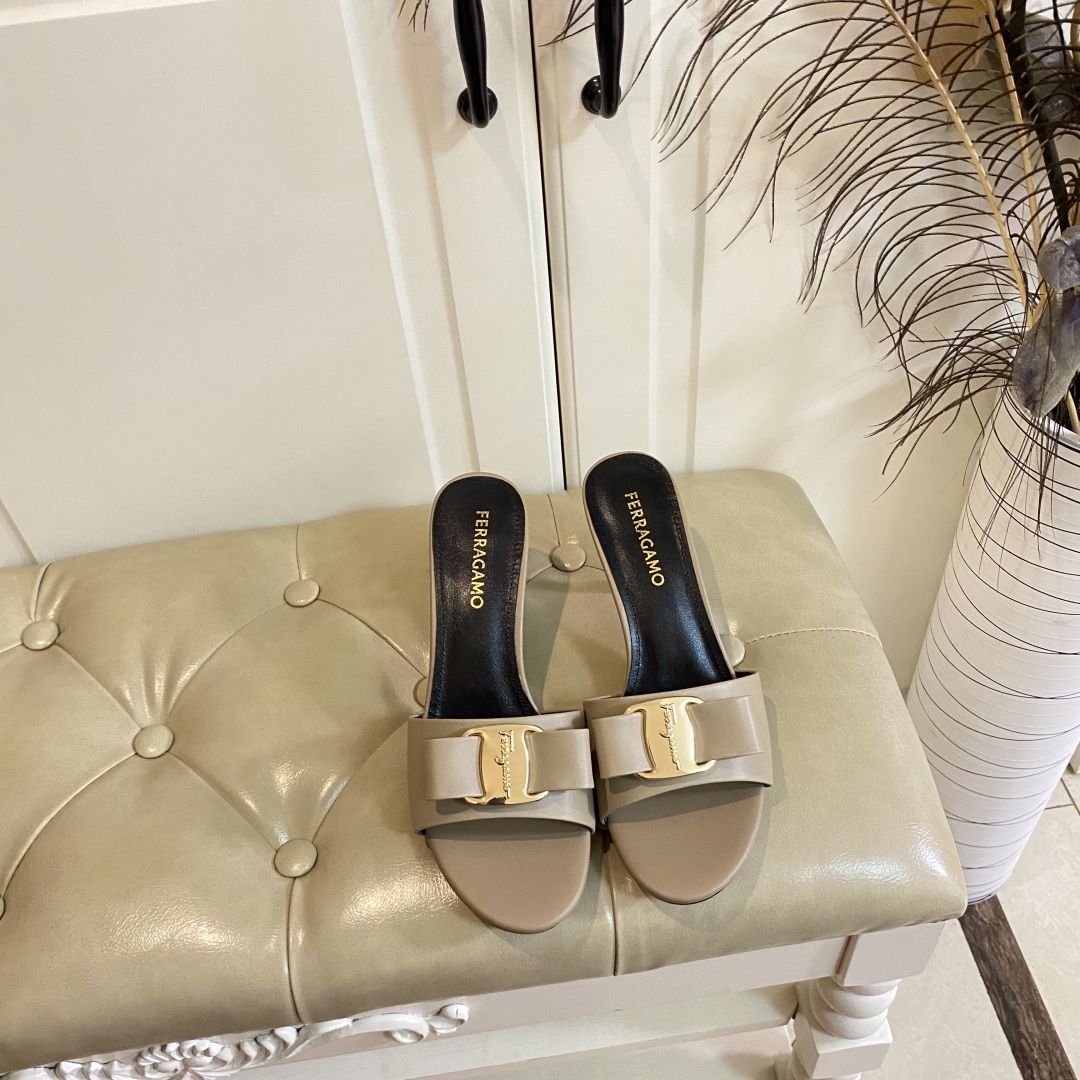 “Ferragamo P504 New Heels: Rubber, Oxen, Sheep Skin, 7.5cm High, Sizes 35-41” - 图片 3
