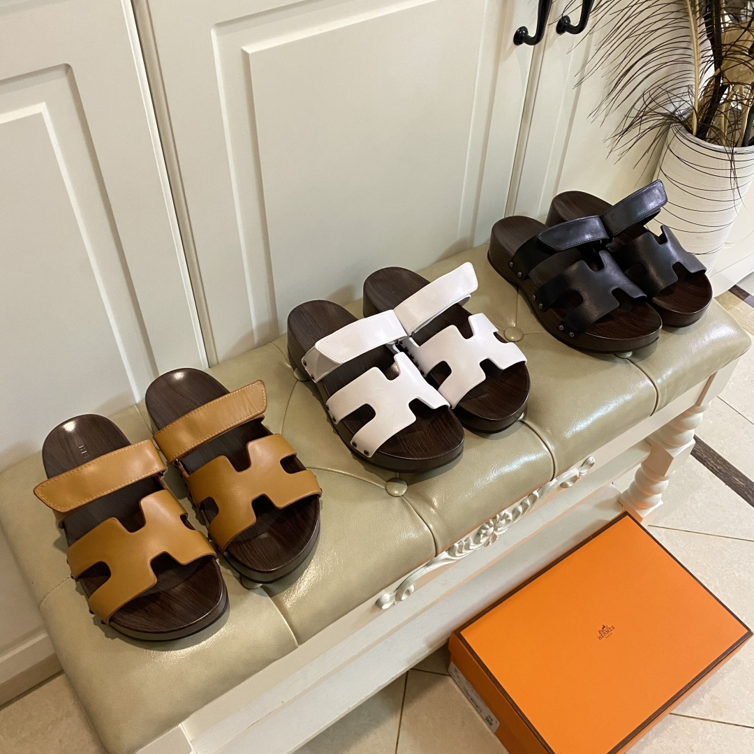 NO:232011,, Hermès second uncle drag, cowhide surface, cowhide, private mold PU wood grain combination anti-slip wear-resistant sole, size 35-39 (40, 41, 42 sizes customized without return or exchange), slippers, hermes, hermes, slippers, cowhide19860909,爱马仕Hermès二舅拖,牛皮面,牛皮里,私模PU木纹组合防滑耐磨大底,35-39码(40,41,42码定做不退换),拖鞋,hermes,hermes,slippers,cowhide,Women's Shoes