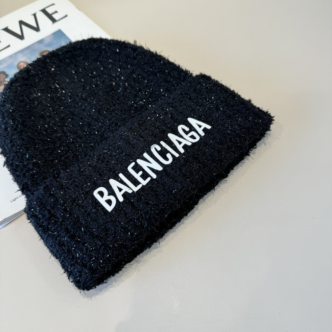 NO:365487,BALENCIAGA's new logo baseball cap, cool colors, different styles for men and women, the first batch is shipped first!  Paris fans must-have!  Hat fisherman hat baseball hat knit hat, hat, balenciaga, balenciaga, espadrilles, hatsBALENCIAGA巴黎世家新款logo棒球帽,很酷的色系,男女佩戴都有不同style,第一批抢先出货！巴黎粉必入款！帽子渔夫帽棒球帽针织帽,帽子,balenciaga,balenciaga,espadrilles,hats,hat