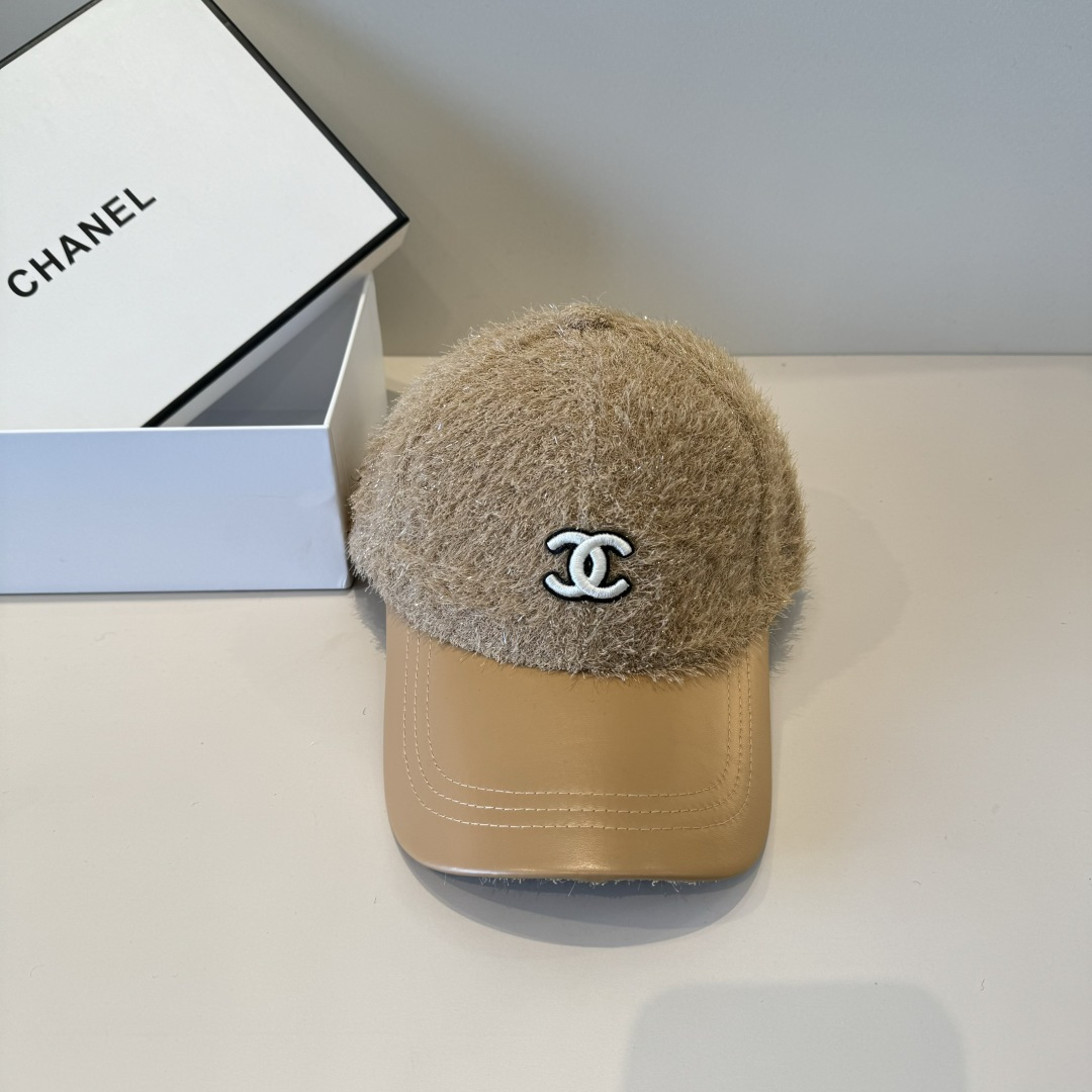 NO:365731,Chanel CHANEL new baseball cap, Xiaoxiang classic simple, fashionable and casual design New hat Fisherman hat Baseball cap Knitted hat, hat, chanel, chanel, espadrilles, hats香奈儿CHANEL 新品棒球帽,小香经典简约,时尚休闲设计 跑量新品帽子渔夫帽棒球帽针织帽,帽子,chanel,chanel,espadrilles,hats,hat