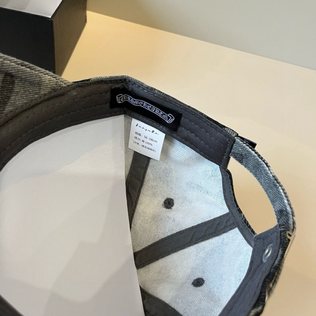 克罗心最新时尚前卫的休闲设计风格，戴上头就是这样好看看哦，做工精细，男女同款！