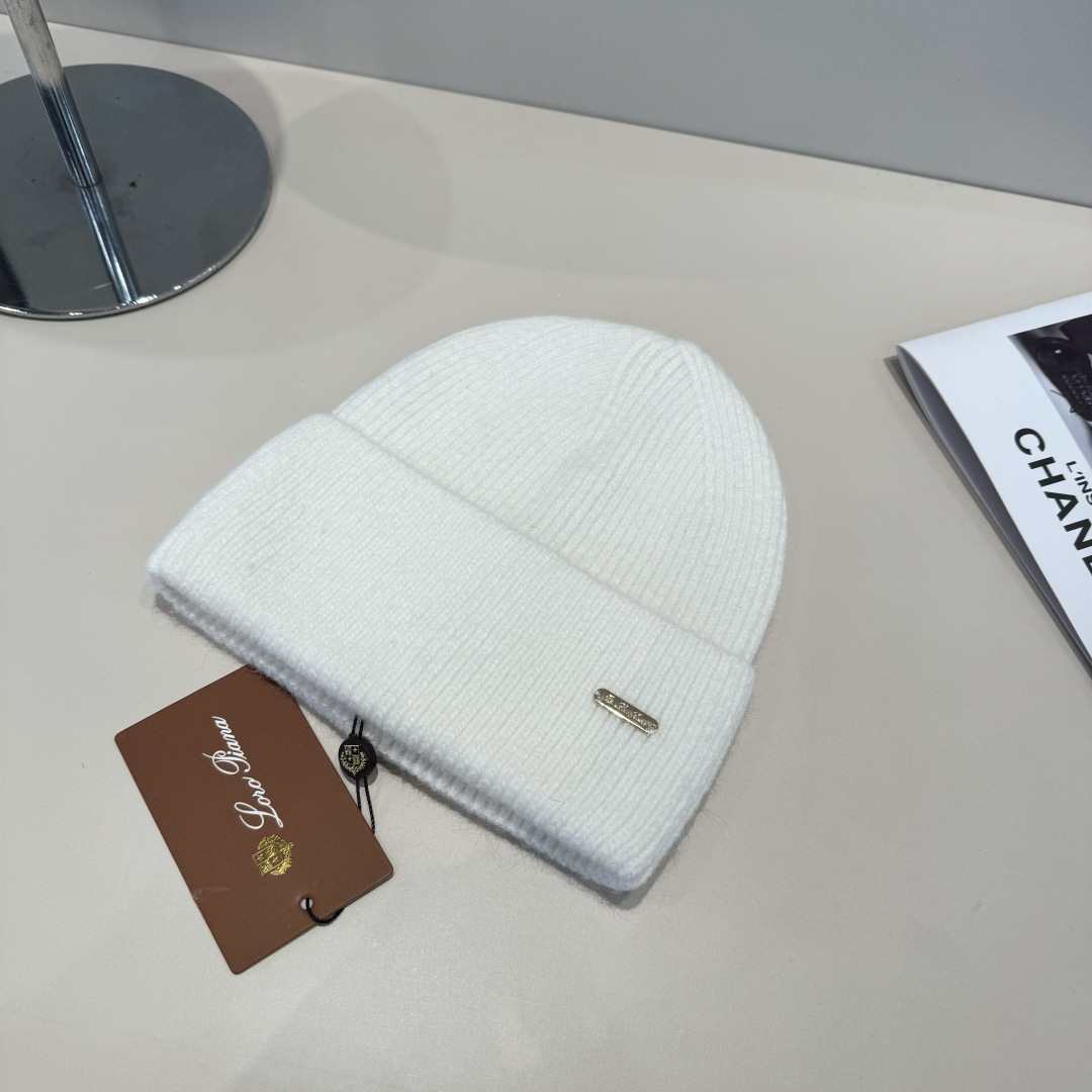 LP最新毛线帽 时尚前卫的休闲设计风格，戴上头就是这样好看看哦，做工精细，男女同款！