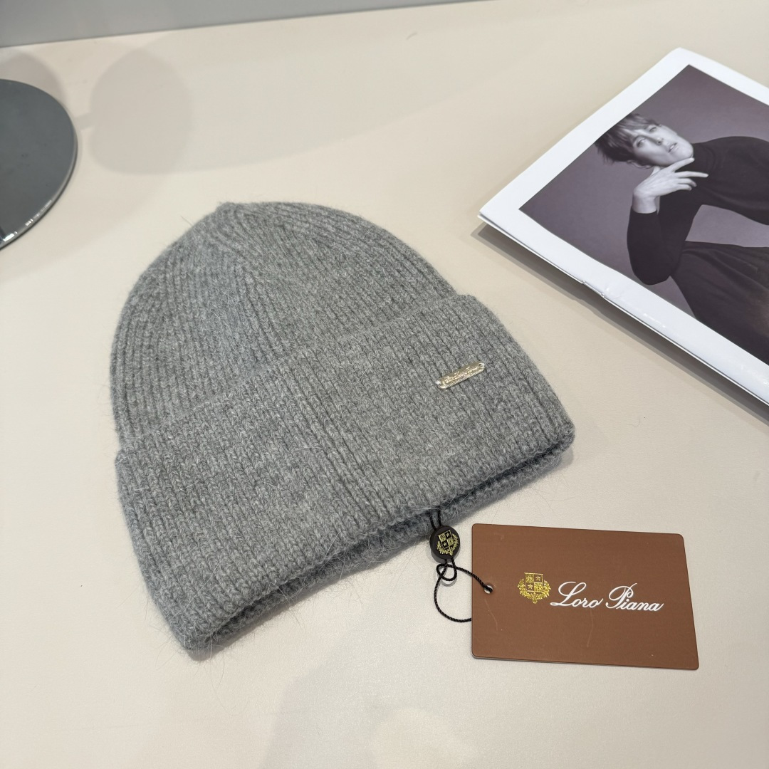 LP最新毛线帽 时尚前卫的休闲设计风格，戴上头就是这样好看看哦，做工精细，男女同款！