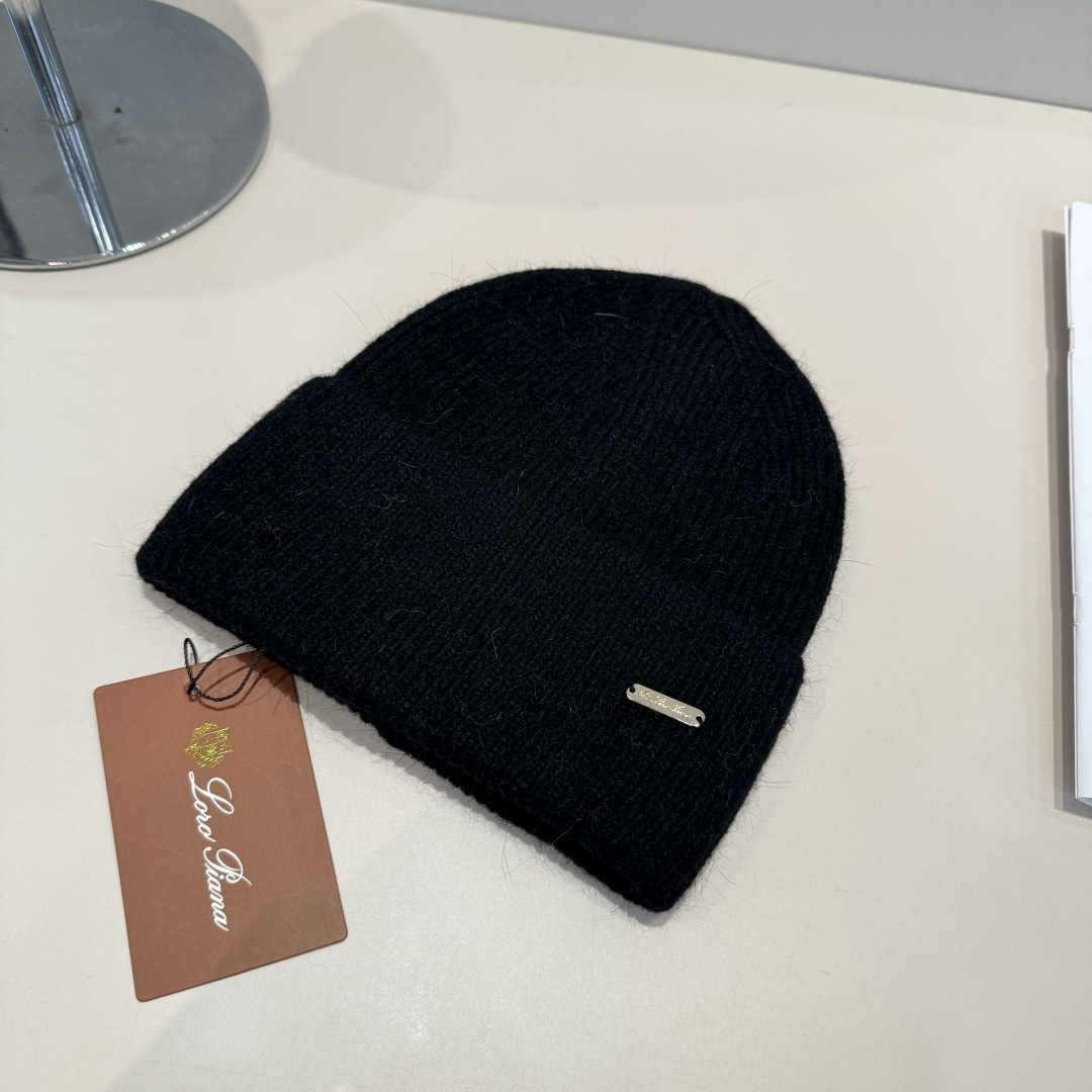 LP最新毛线帽 时尚前卫的休闲设计风格，戴上头就是这样好看看哦，做工精细，男女同款！