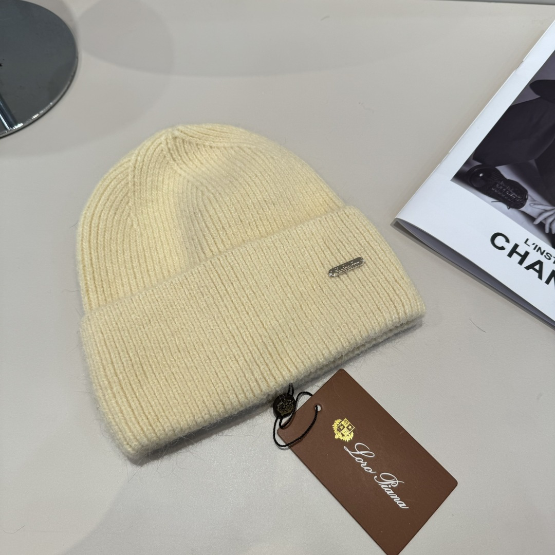 LP最新毛线帽 时尚前卫的休闲设计风格，戴上头就是这样好看看哦，做工精细，男女同款！