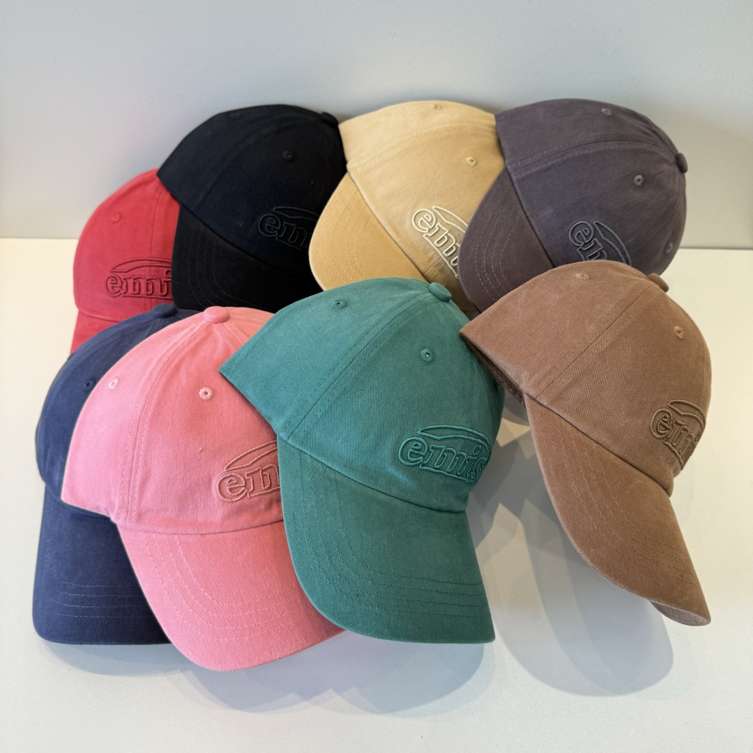 NO:552955,Korean trendy brand emis' new baseball cap, emis's hats are really magical. They all look good, and they don't care about the face shape at all. Everyone wants to buy it. They are very white. They are unisex, with a head circumference of 57cm. Hats, fisherman hats, baseball caps, knitted hats, hats, espadrilles, hats19860909韩国潮牌emis 新款棒球帽,emis的帽子真的有种魔力 就是每一个都好看,完全不挑脸型的 每个都想买 很显白 男女通用,头围57cm帽子渔夫帽棒球帽针织帽,帽子,espadrilles,hats,hat