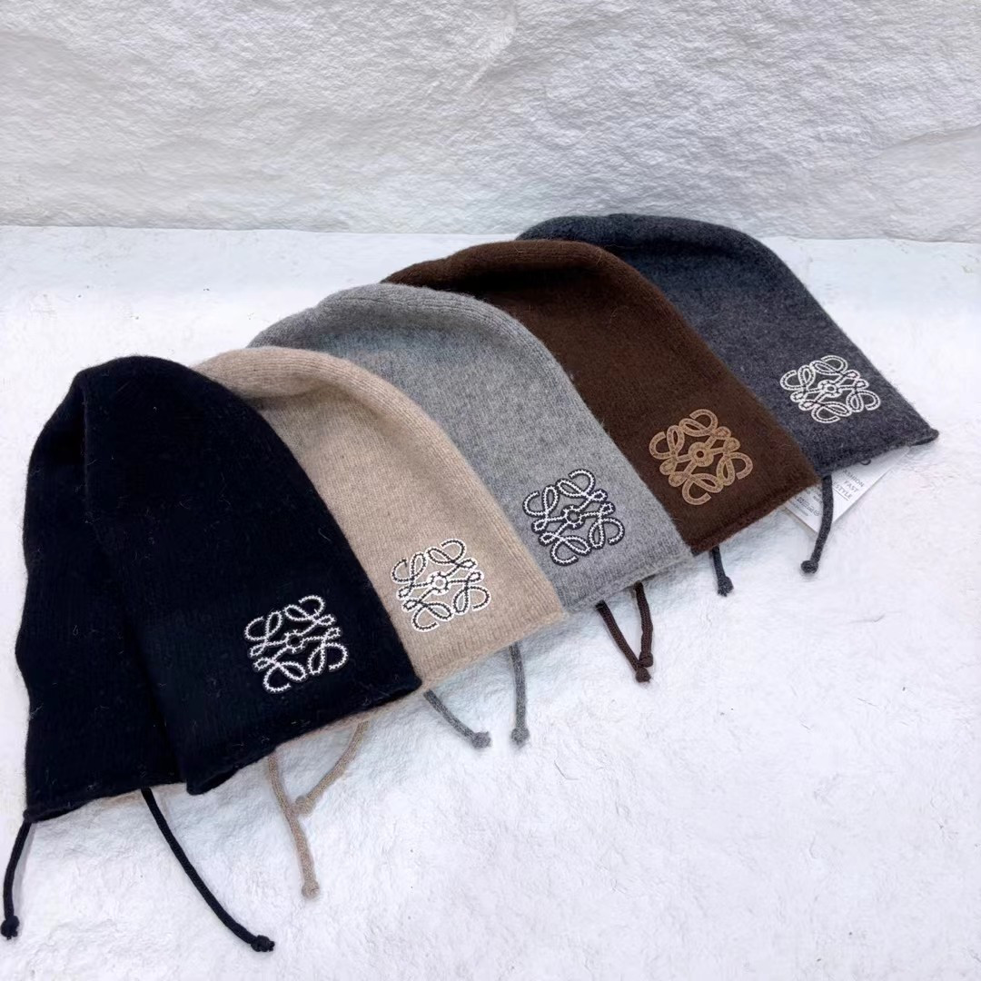 NO:552973,LOEWE | New Product Sharing Knitted Pile Hat Atmosphere Hat Fisherman Hat Baseball Cap Knitted Hat, Hat, loewe, espadrilles, hats19860909LOEWE｜新品分享 针织堆堆帽 穿搭氛围感帽子渔夫帽棒球帽针织帽,帽子,loewe,espadrilles,hats,hat