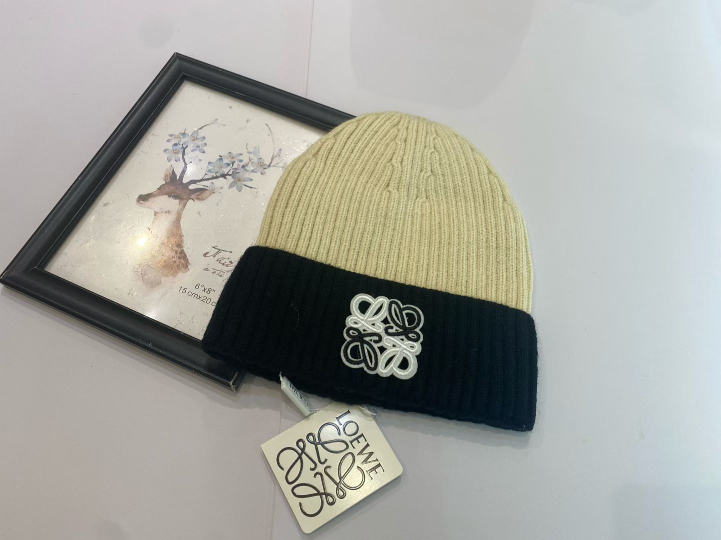 NO:579686,Loewe official new product woolen hat, Xiaoxiang classic and simple, fashionable and casual design, running volume new hat, fisherman hat, baseball cap, knitted hat, hat, loewe, espadrilles, hats19860909罗意威 官方新品毛线帽,小香经典简约,时尚休闲设计 跑量新品帽子渔夫帽棒球帽针织帽,帽子,loewe,espadrilles,hats,hat