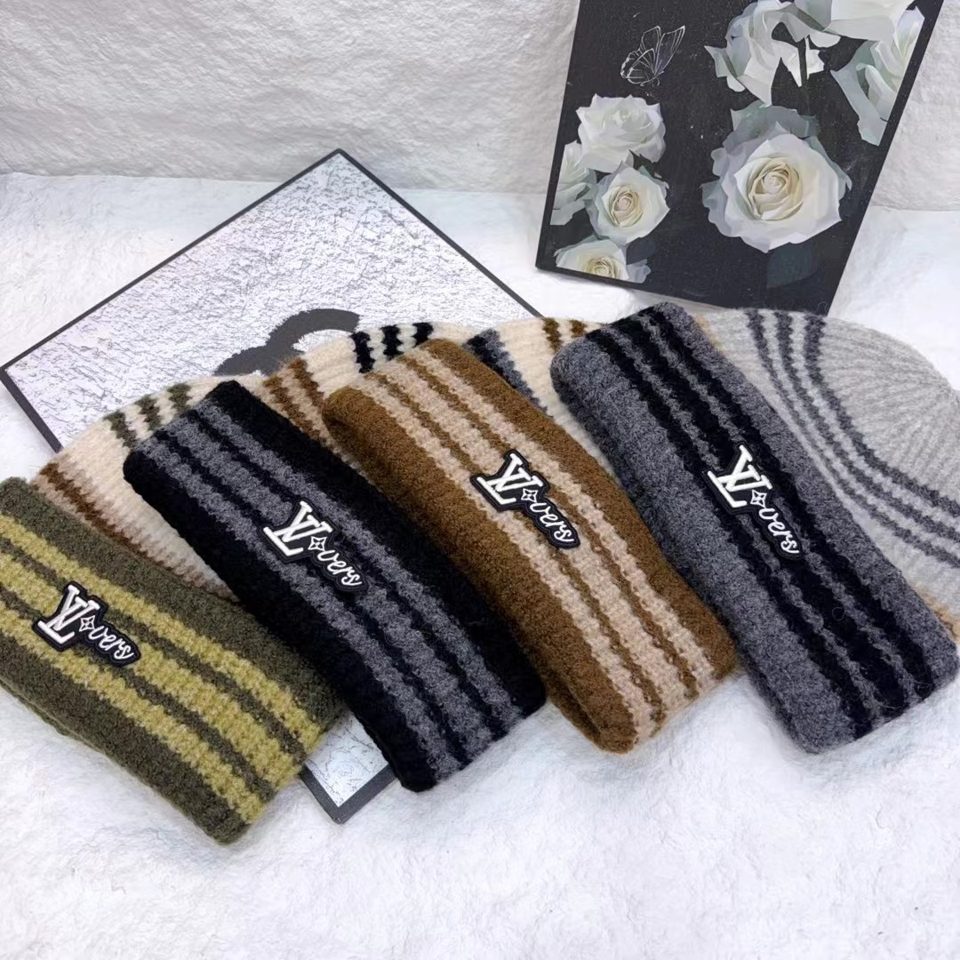 NO:580203,New products, LV striped knitted hat, a very unique hat, fisherman hat, baseball cap, knitted hat, hat, louis vuitton, espadrilles, hats19860909上 新 品 、 LV条纹针织帽 很有特色的一款帽子渔夫帽棒球帽针织帽,帽子,louis vuitton,espadrilles,hats,hat
