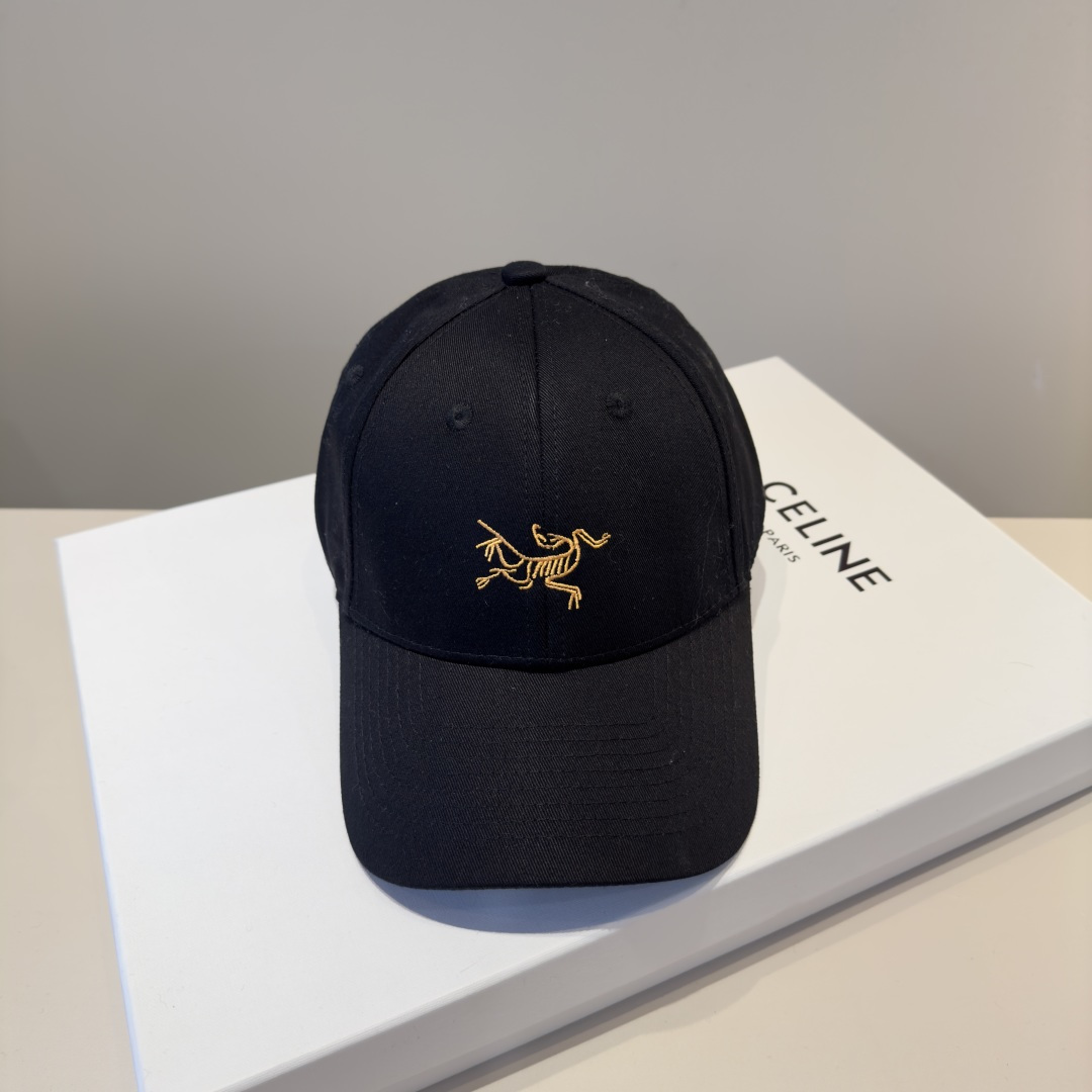 NO:580233,[Archa'teryx] 2025 spring new simple baseball cap, new model shipped, big brand style is super easy to match, hurry up and get it!  Hats bucket hat, baseball cap, knitted hat, hat arc'teryx, espadrilles, hats19860909【始祖鸟】2025春款新款简约棒球帽,新款出货,大牌款超好搭配,赶紧入手！帽子渔夫帽棒球帽针织帽,帽子arc'teryx,espadrilles,hats,hat