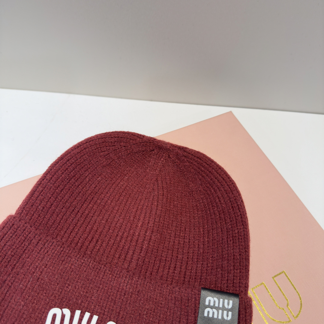 谬谬miumiu 原单春夏新款毛线帽，订制，原版做工细致质量超赞！