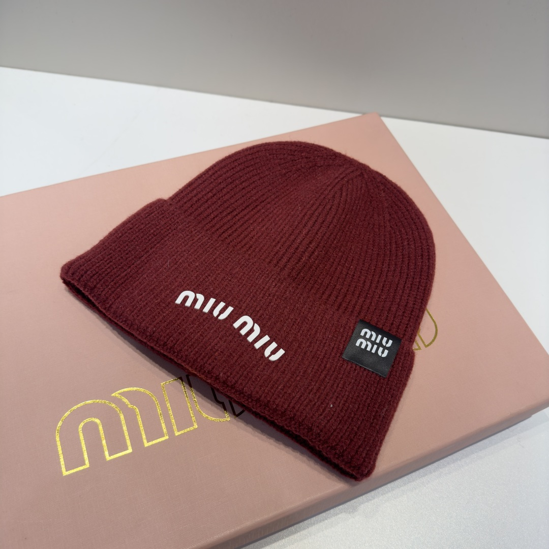 谬谬miumiu 原单春夏新款毛线帽，订制，原版做工细致质量超赞！