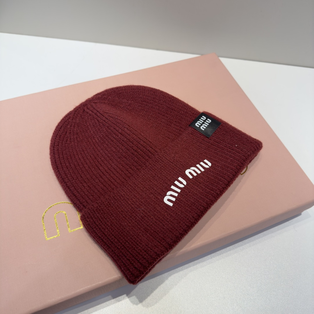 谬谬miumiu 原单春夏新款毛线帽，订制，原版做工细致质量超赞！