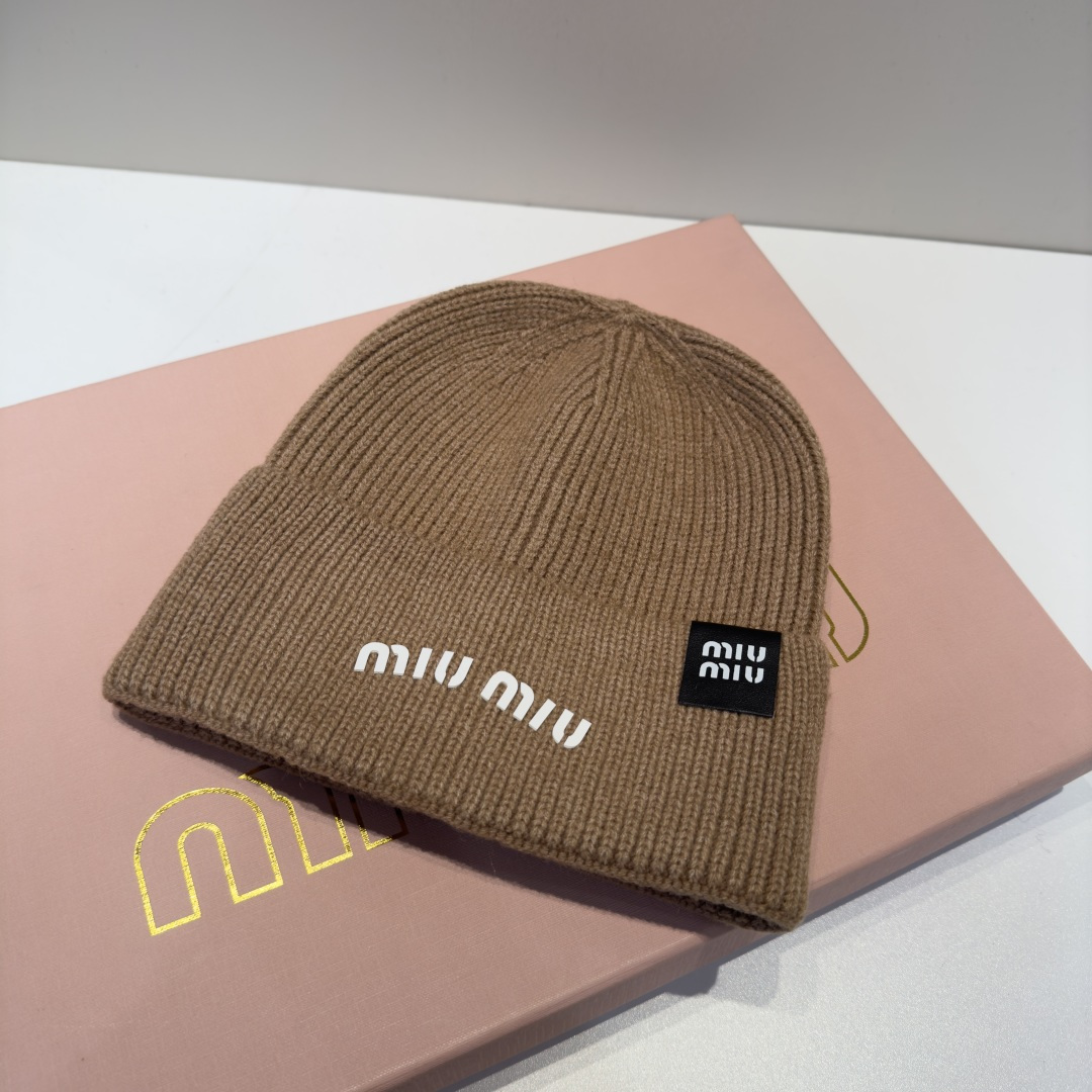 谬谬miumiu 原单春夏新款毛线帽，订制，原版做工细致质量超赞！