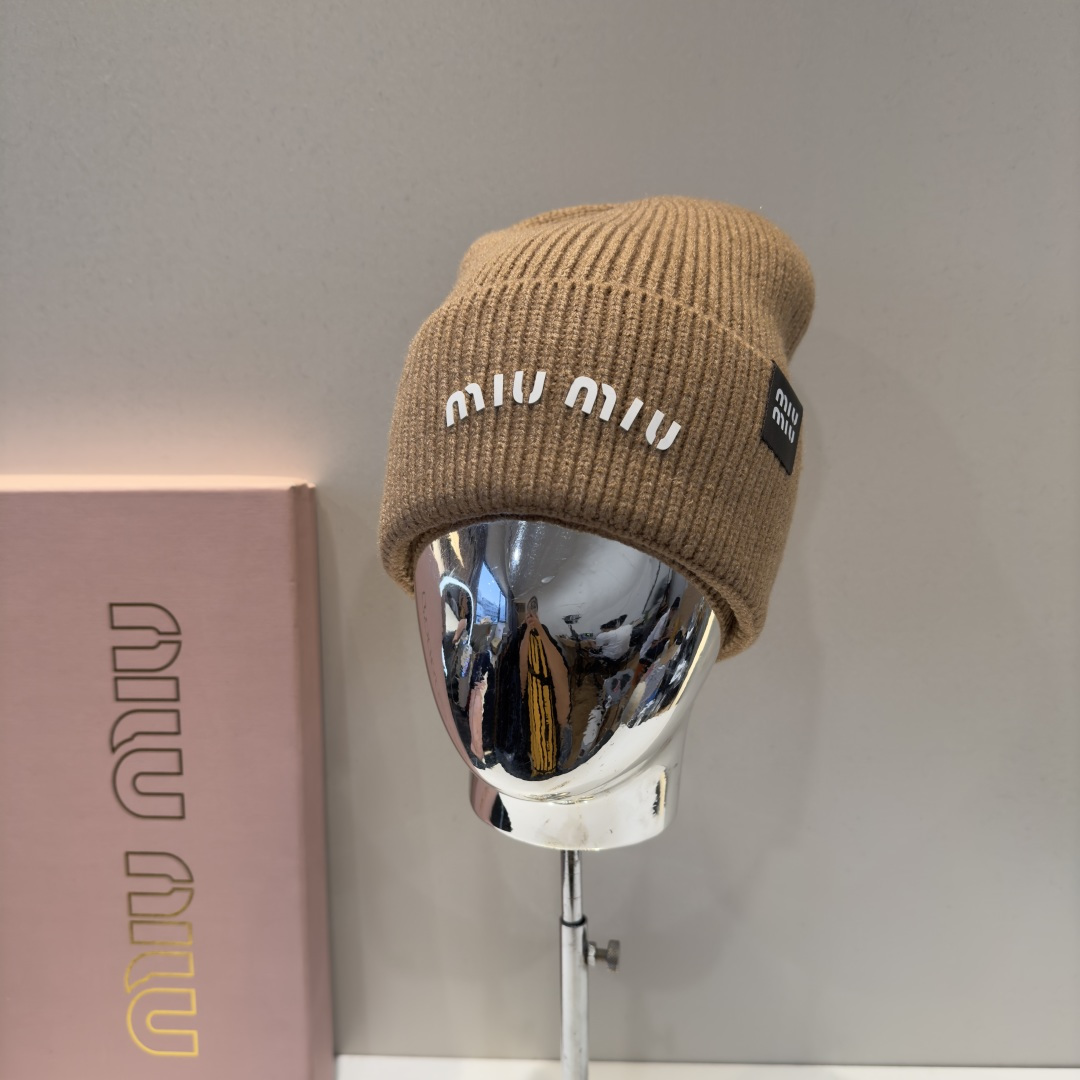 谬谬miumiu 原单春夏新款毛线帽，订制，原版做工细致质量超赞！
