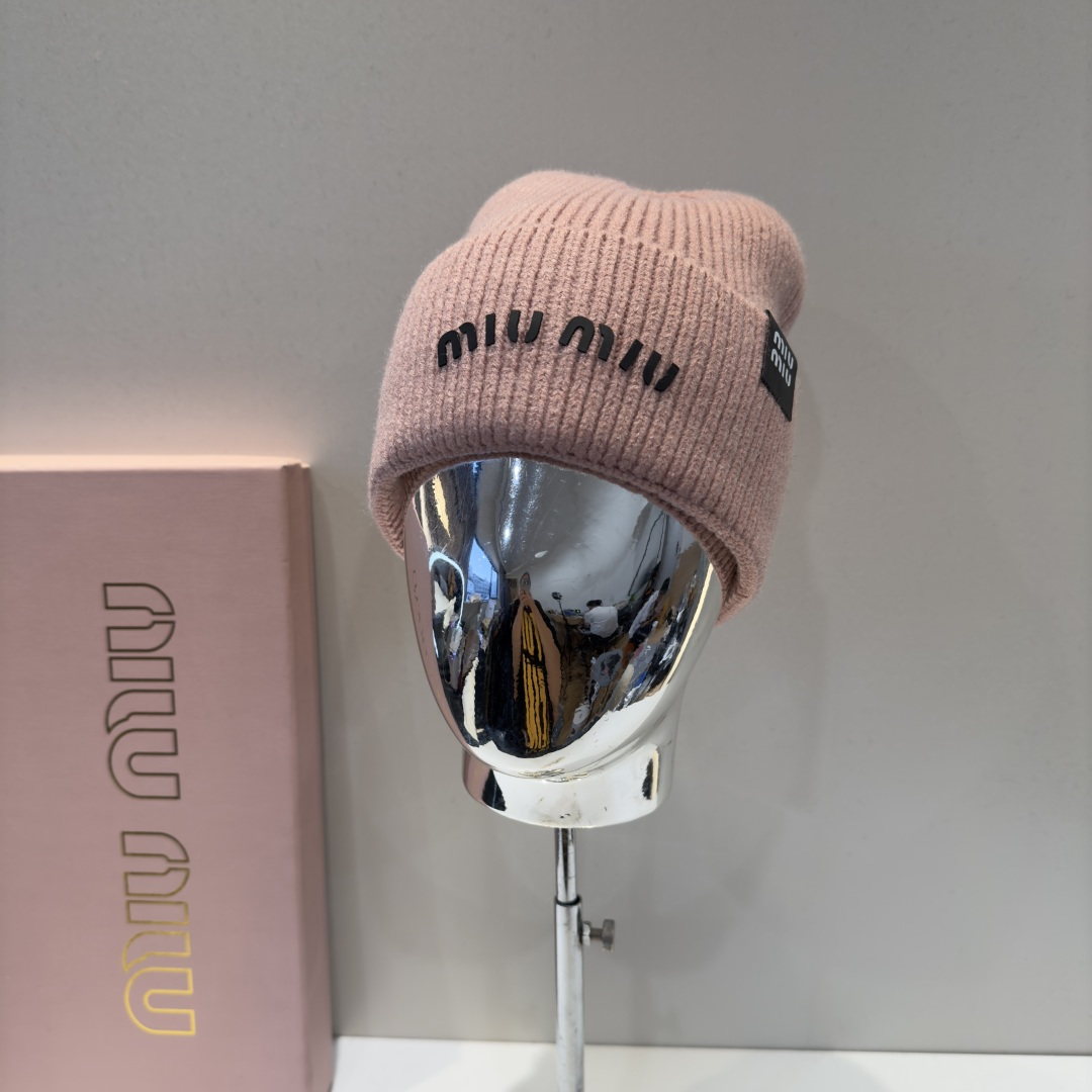 谬谬miumiu 原单春夏新款毛线帽，订制，原版做工细致质量超赞！