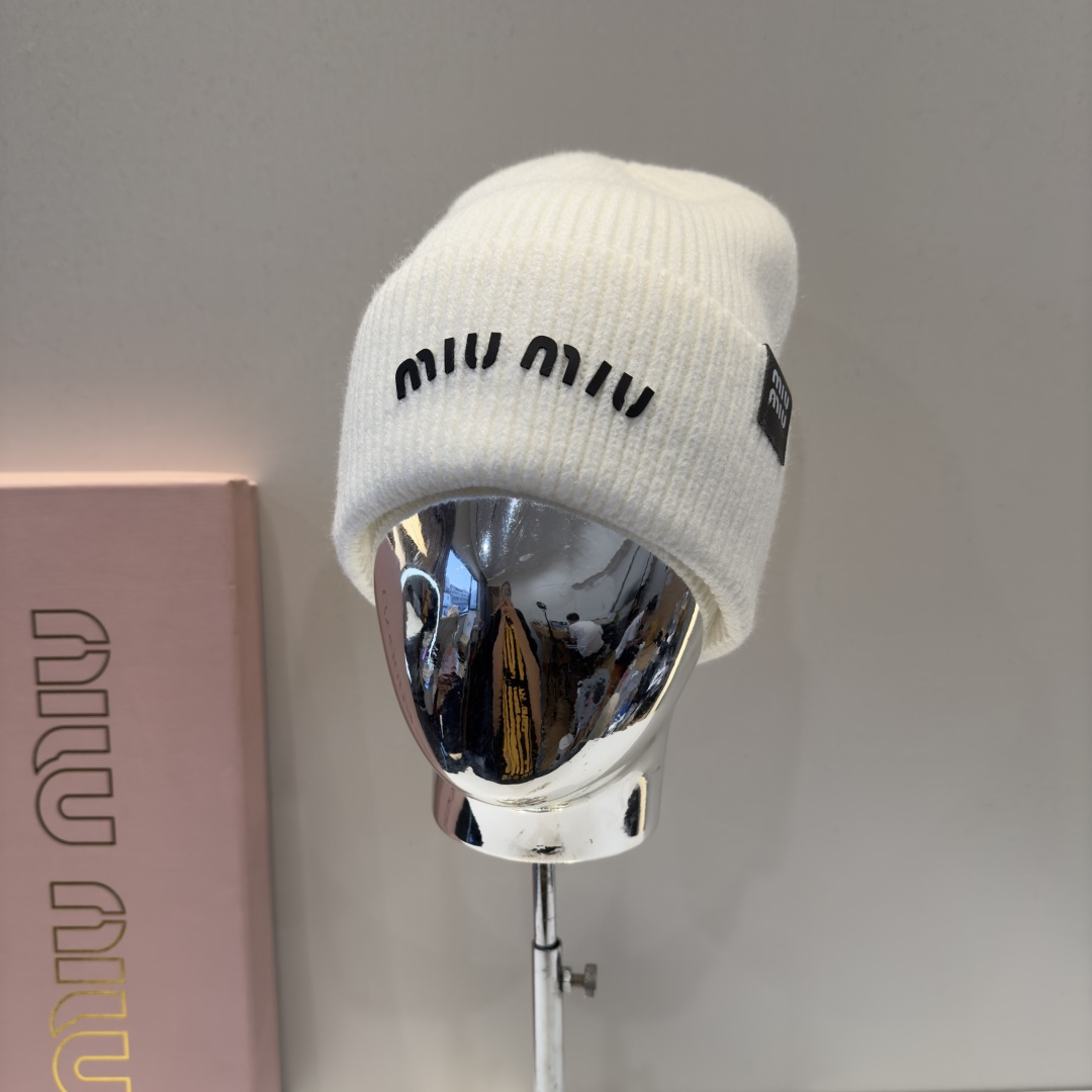 谬谬miumiu 原单春夏新款毛线帽，订制，原版做工细致质量超赞！