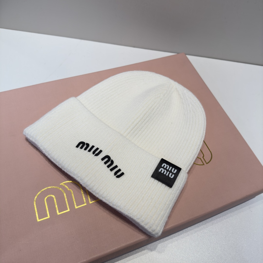谬谬miumiu 原单春夏新款毛线帽，订制，原版做工细致质量超赞！