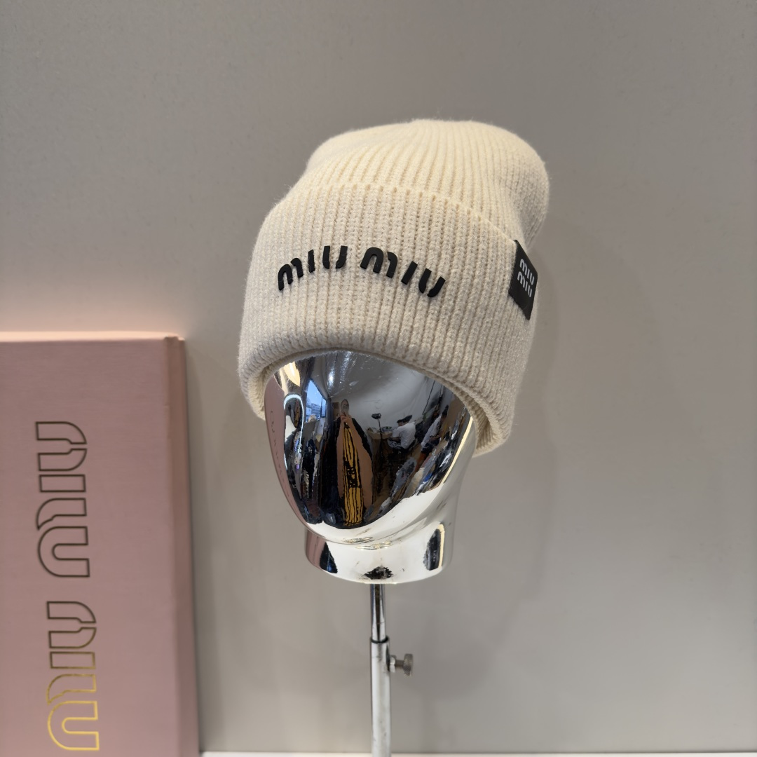 谬谬miumiu 原单春夏新款毛线帽，订制，原版做工细致质量超赞！