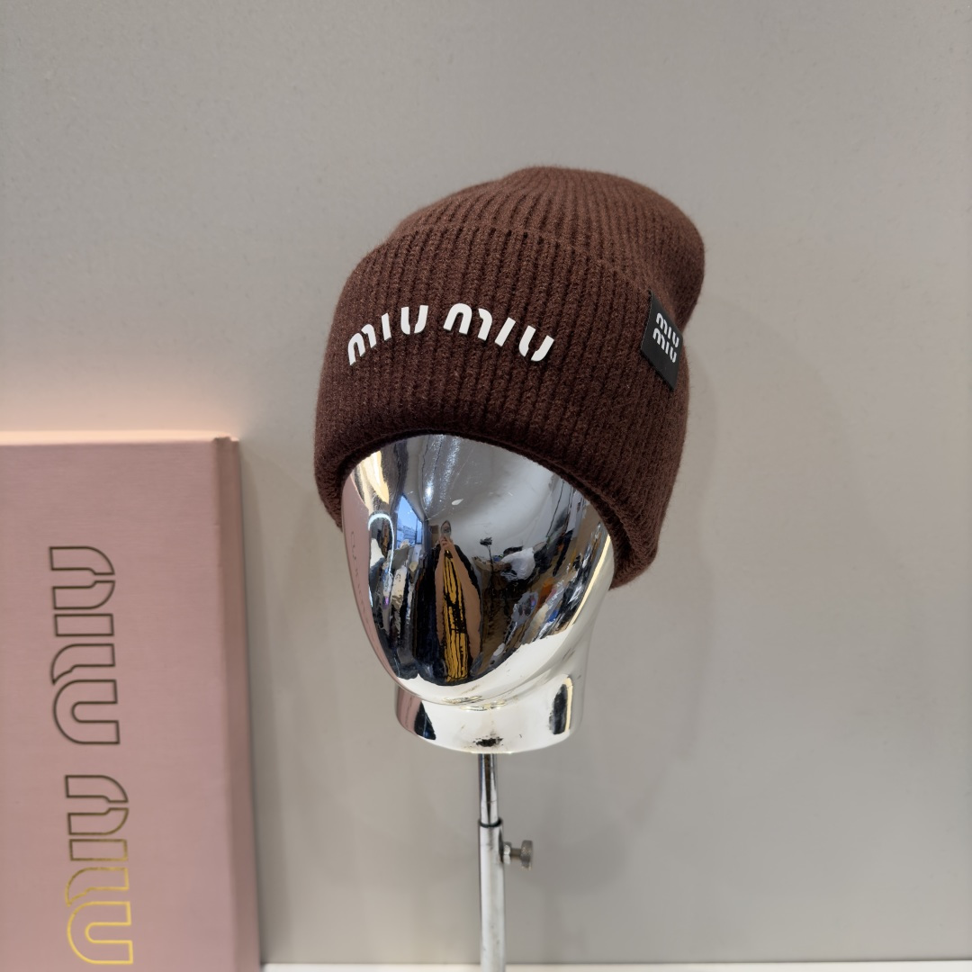 谬谬miumiu 原单春夏新款毛线帽，订制，原版做工细致质量超赞！