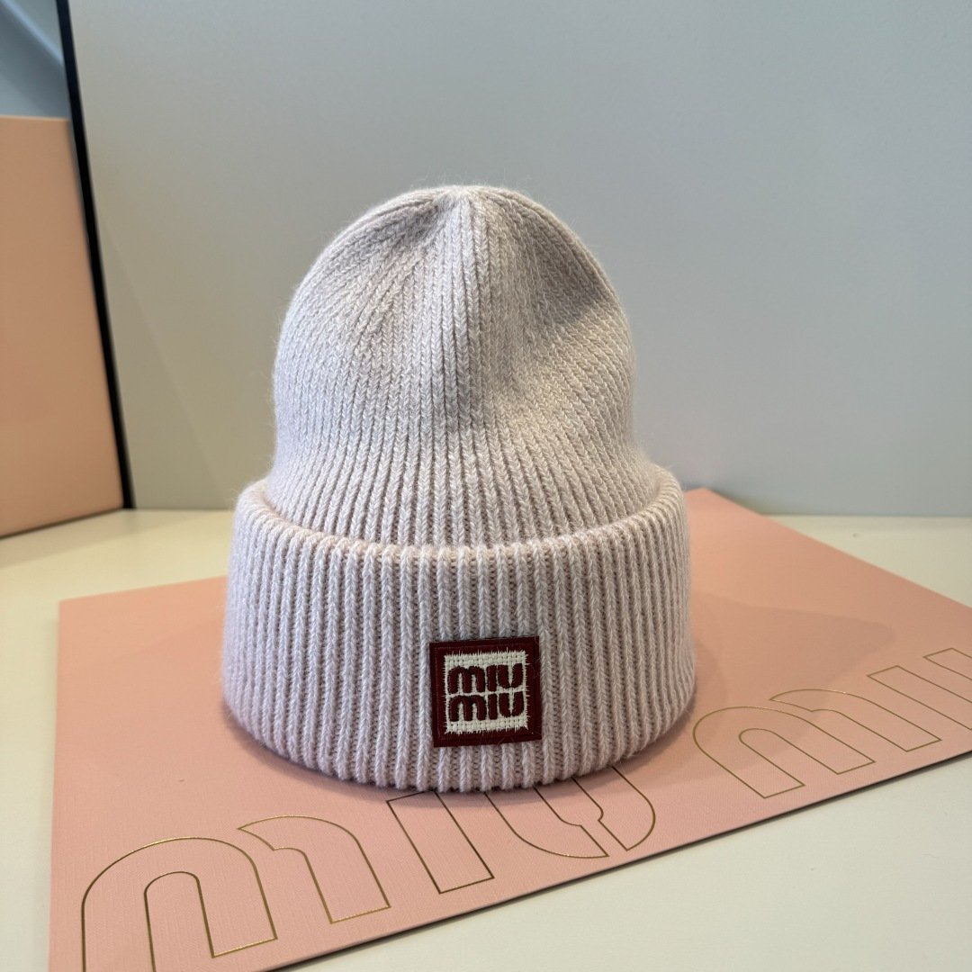 谬谬miumiu 原单春夏新款毛线帽，订制，原版做工细致质量超赞！