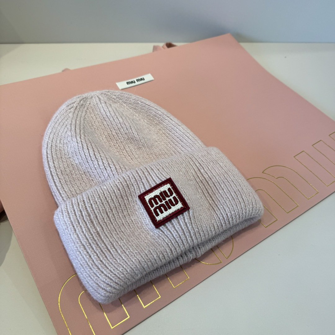 谬谬miumiu 原单春夏新款毛线帽，订制，原版做工细致质量超赞！