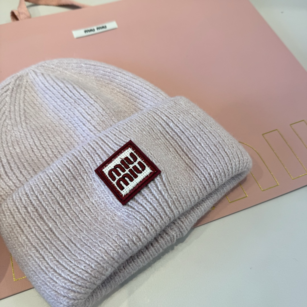 谬谬miumiu 原单春夏新款毛线帽，订制，原版做工细致质量超赞！