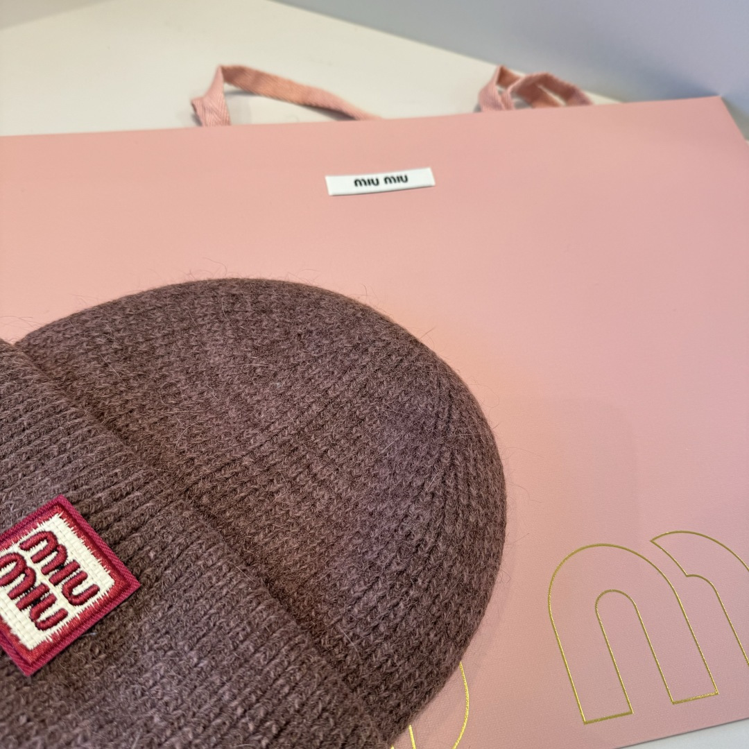 谬谬miumiu 原单春夏新款毛线帽，订制，原版做工细致质量超赞！