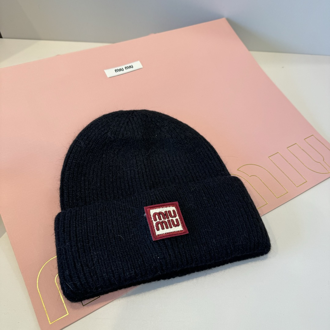谬谬miumiu 原单春夏新款毛线帽，订制，原版做工细致质量超赞！