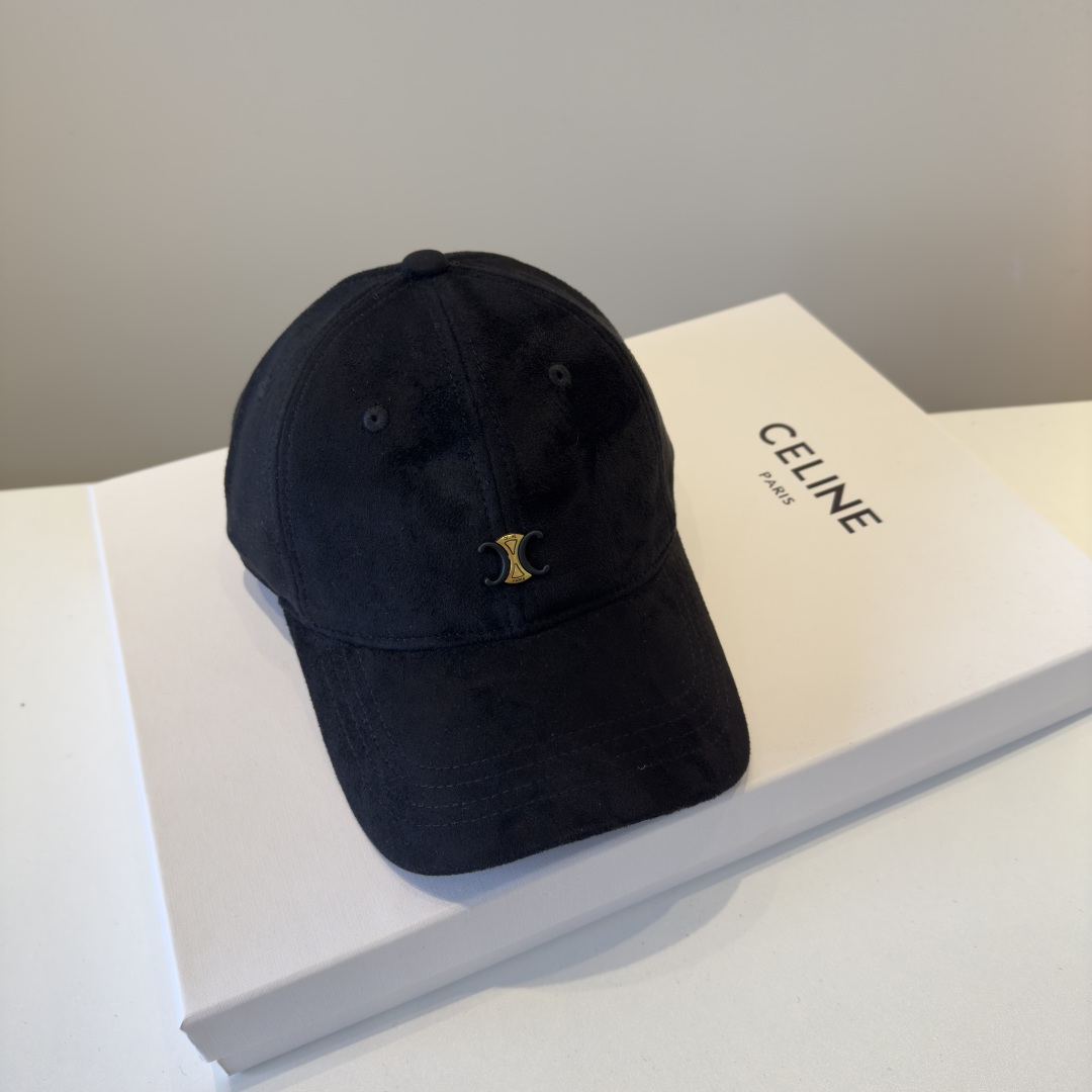 NO:604562,[CELINE] New classic casual and trendy baseball cap in Japanese and Korean style, looks great with any combination!  When traveling, you must buy a hat: fisherman hat, baseball cap, knitted hat, hat, celine, celine, espadrilles, hats19860909【CELINE赛琳】新款经典休闲潮流款 棒球帽日韩风格,随便搭配都超好看！出门旅游,绝对要入手的一款帽子渔夫帽棒球帽针织帽,帽子,celine,celine,espadrilles,hats,hat