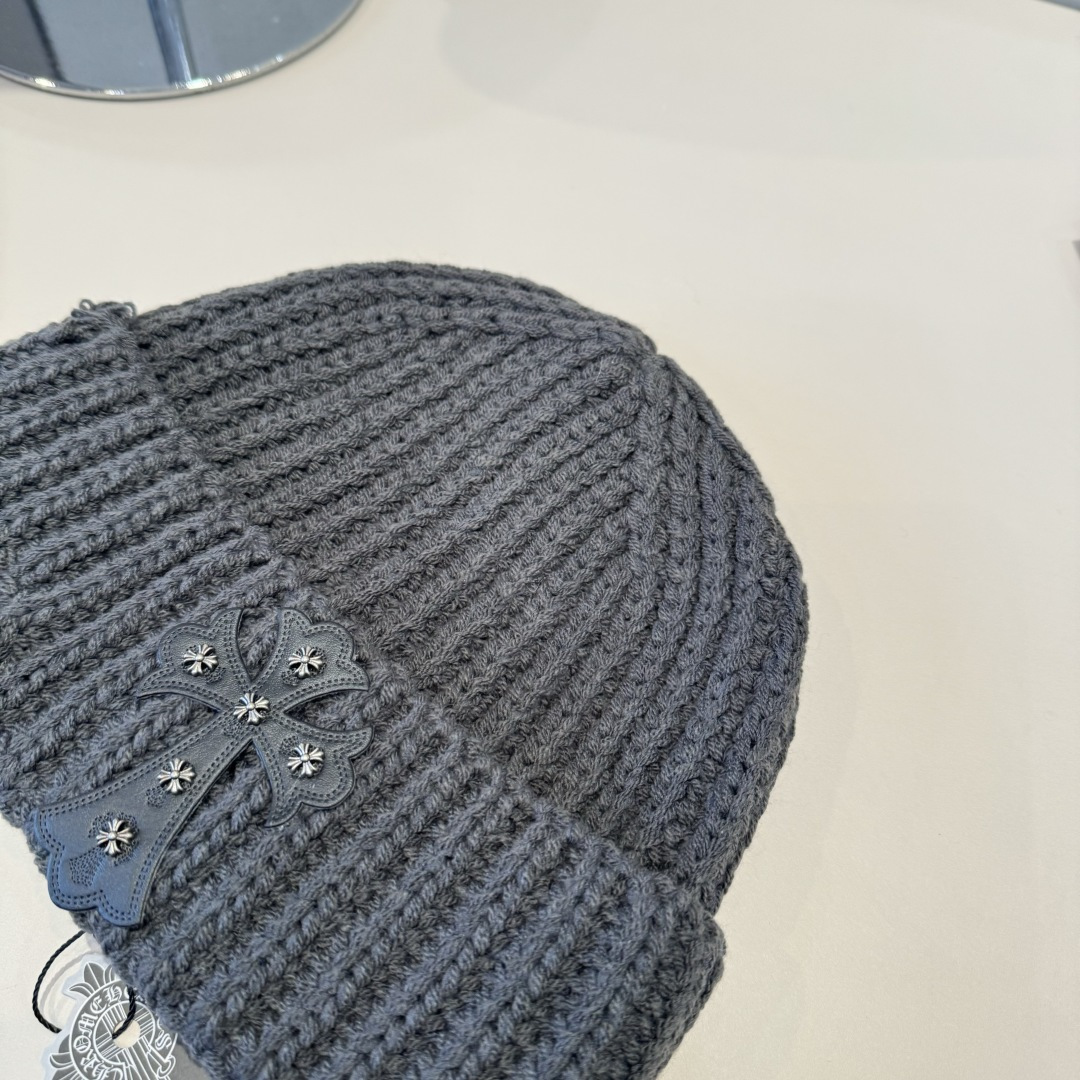 p55 克罗心最新毛线帽 时尚前卫的休闲设计风格，戴上头就是这样好看看哦，做工精细，男女同款！