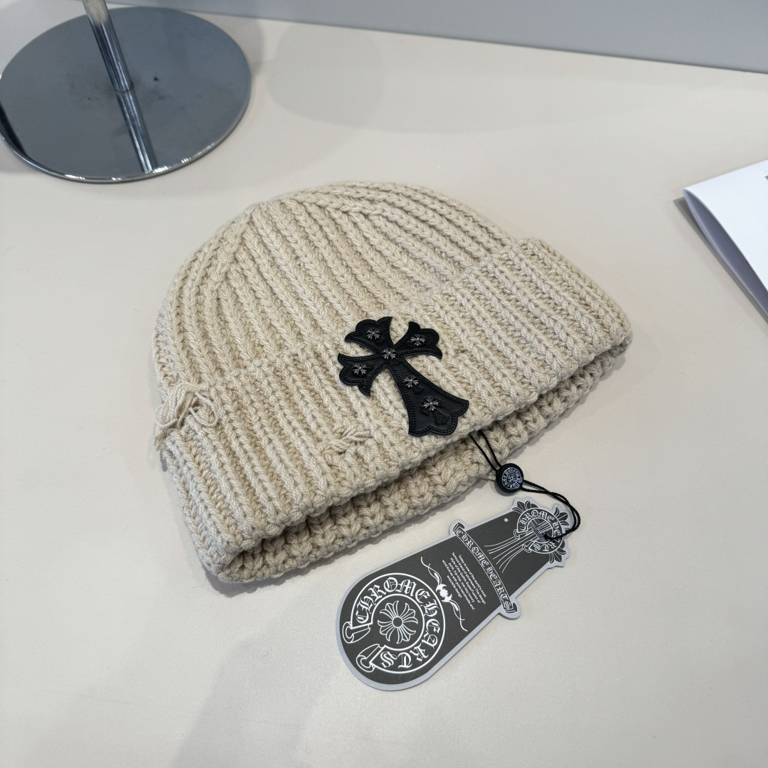 p55 克罗心最新毛线帽 时尚前卫的休闲设计风格，戴上头就是这样好看看哦，做工精细，男女同款！