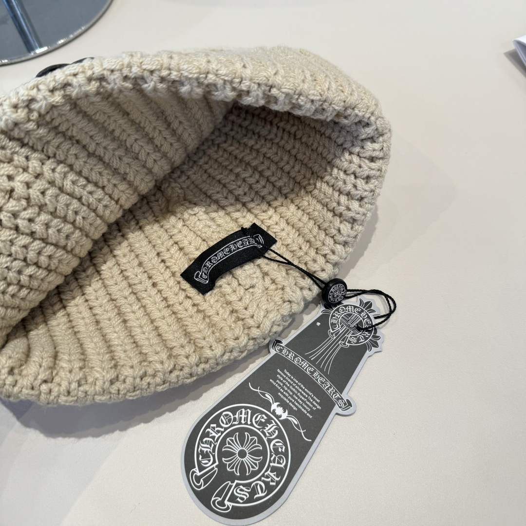 p55 克罗心最新毛线帽 时尚前卫的休闲设计风格，戴上头就是这样好看看哦，做工精细，男女同款！