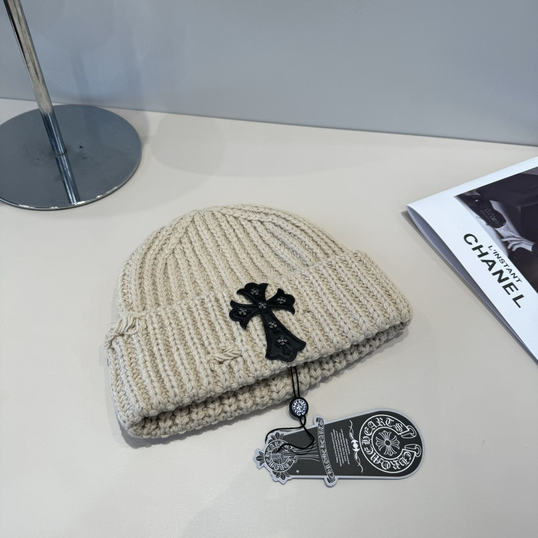 p55 克罗心最新毛线帽 时尚前卫的休闲设计风格，戴上头就是这样好看看哦，做工精细，男女同款！