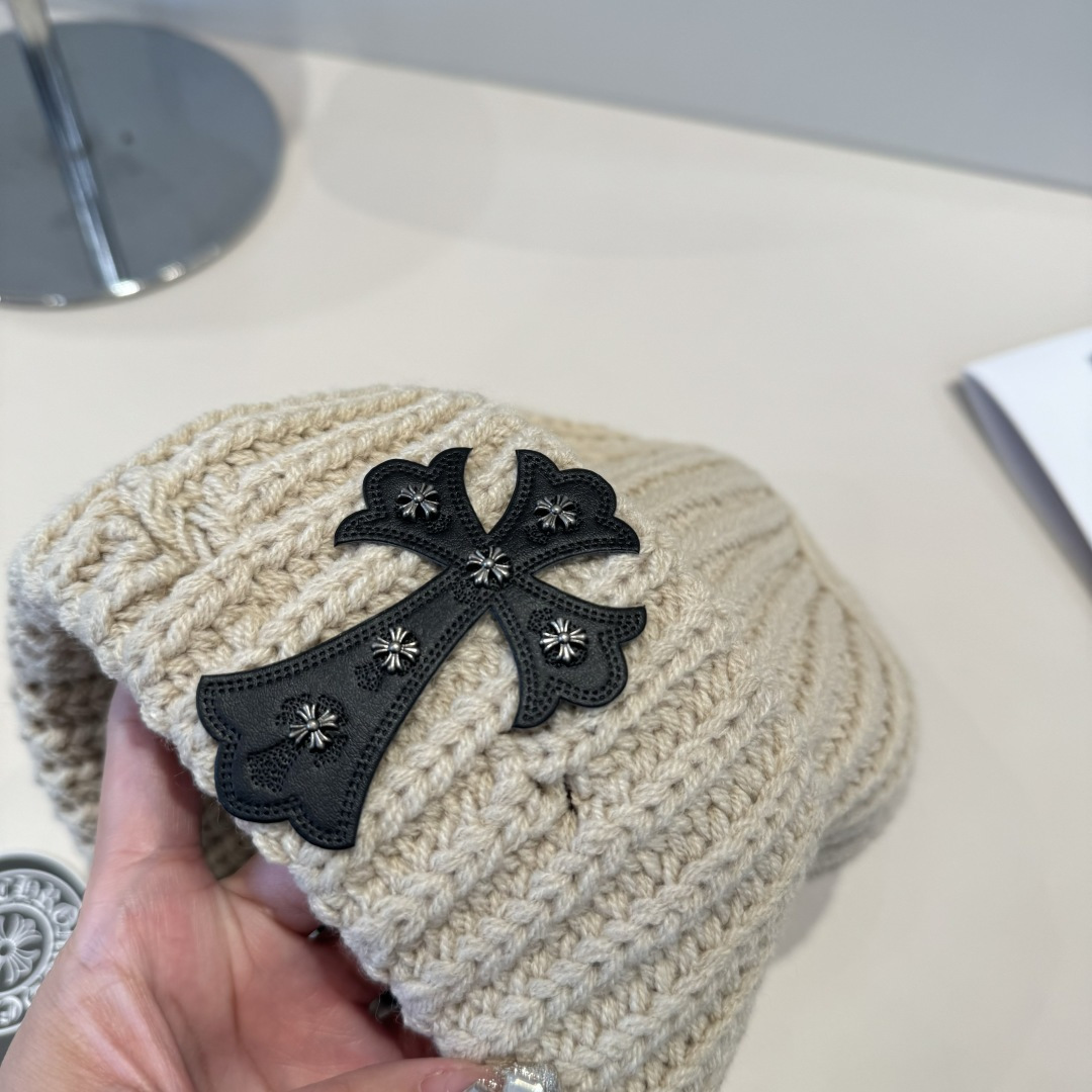 p55 克罗心最新毛线帽 时尚前卫的休闲设计风格，戴上头就是这样好看看哦，做工精细，男女同款！