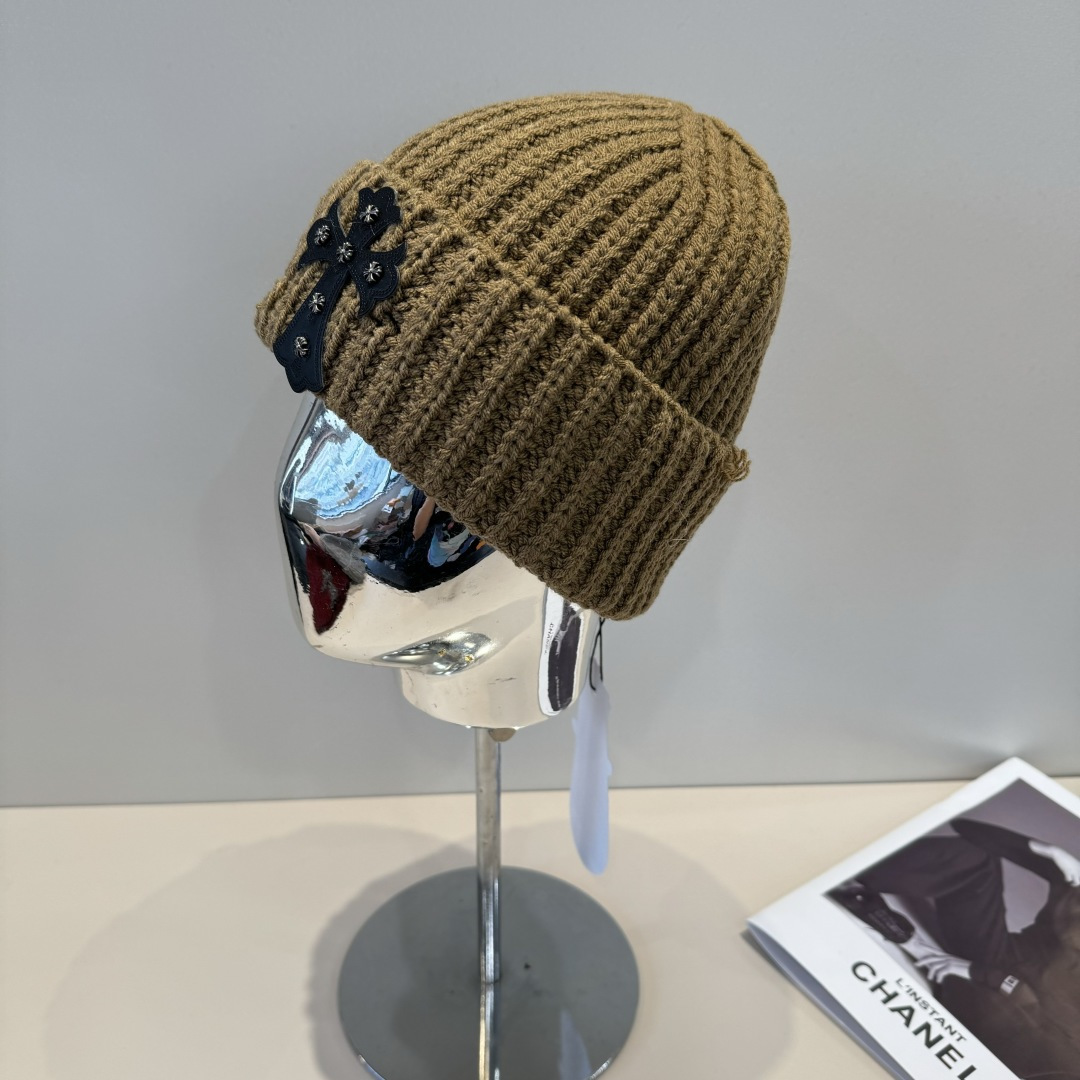 p55 克罗心最新毛线帽 时尚前卫的休闲设计风格，戴上头就是这样好看看哦，做工精细，男女同款！