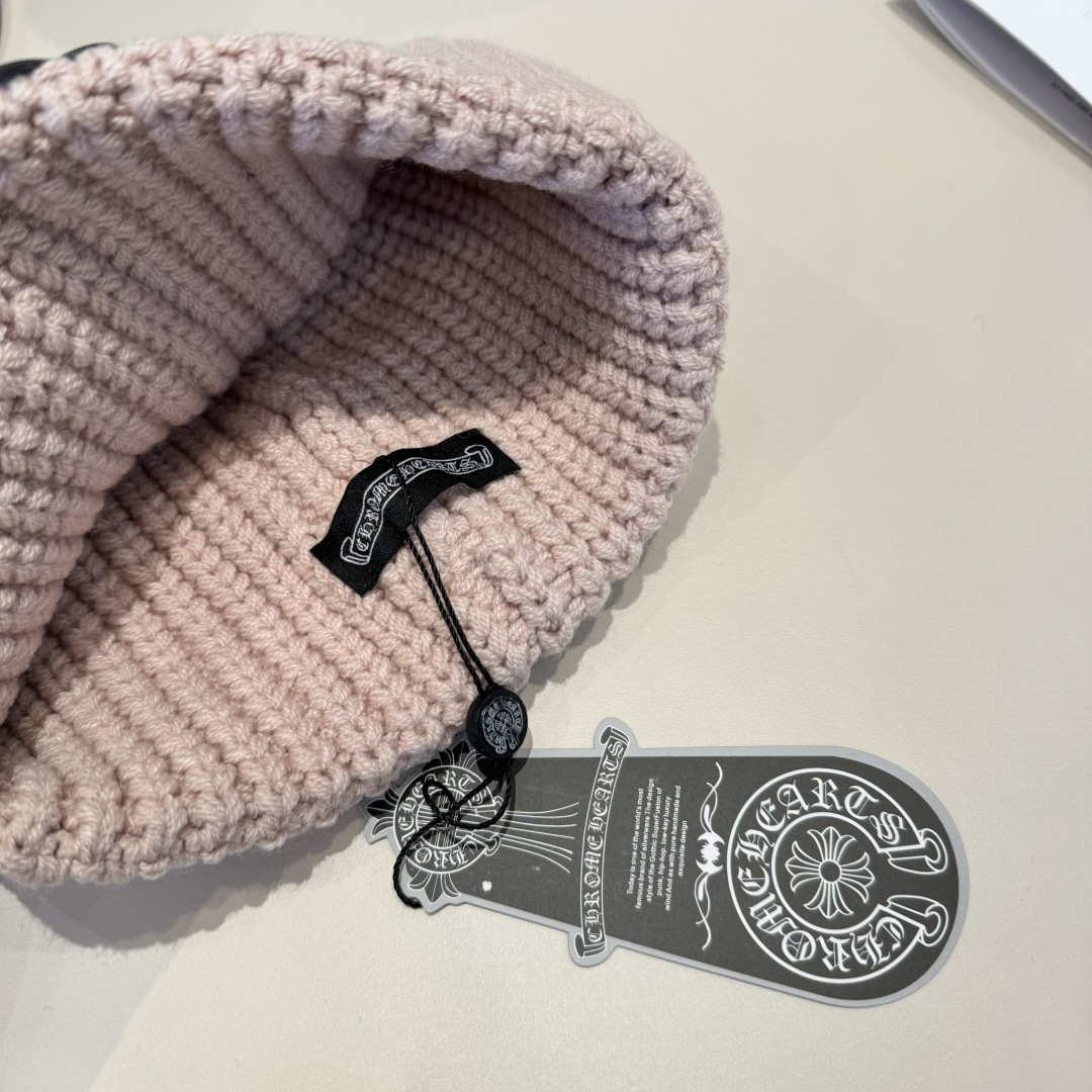 p55 克罗心最新毛线帽 时尚前卫的休闲设计风格，戴上头就是这样好看看哦，做工精细，男女同款！