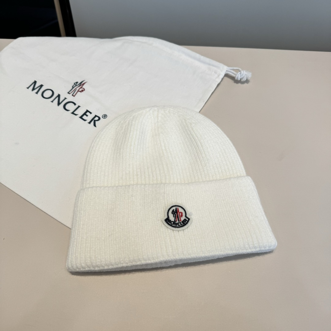 NO:643402,MONCLER Mouth Mouth, high-end quality and elegant woolen hat, super popular and great texture, great to match when out on the street!  Fashion trends!  A must-have item for going out, the same style for men and women, get it now!  Hats bucket hat, baseball cap, knitted hat, hat, Moncler, espadrilles, hats19860909MONCLER蒙口 品质高端大气 毛线帽,超火爆质感很赞,出街超好搭配！时尚潮流！出门必备单品,男女同款快快入手哦！帽子渔夫帽棒球帽针织帽,帽子,Moncler,espadrilles,hats,hat