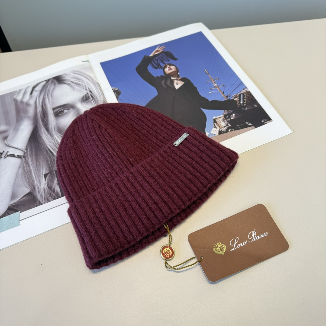 LP最新毛线帽 时尚前卫的休闲设计风格，戴上头就是这样好看看哦，做工精细，男女同款！