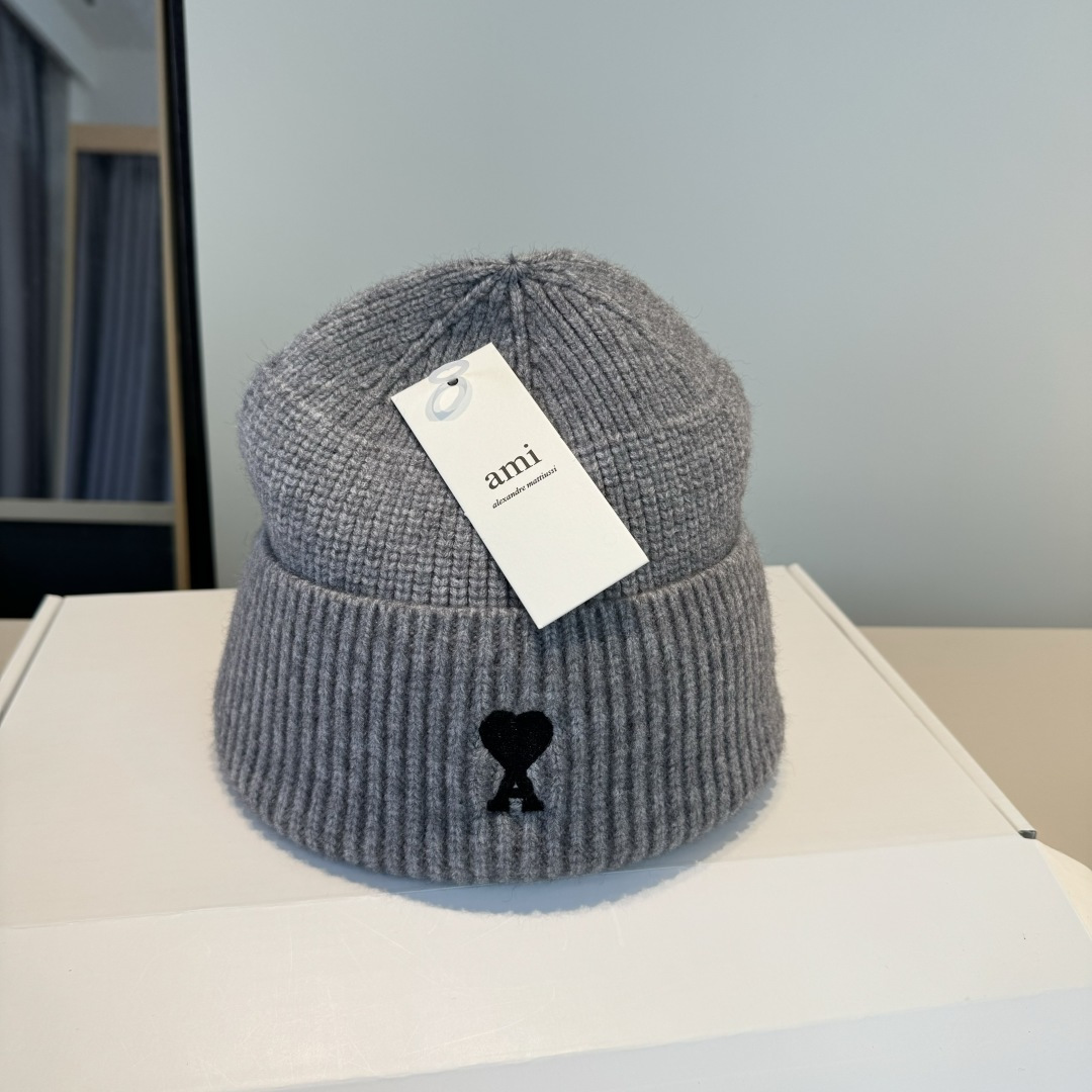 NO:643583,Trendy brand hats really have a kind of magic, that is, every one of them looks good, no matter the face shape, everyone wants to buy it, it is very white, unisex hats, bucket hats, baseball caps, knitted hats, hats, espadrilles, hats19860909潮牌的帽子真的有种魔力 就是每一个都好看,完全不挑脸型的 每个都想买 很显白 男女通用帽子渔夫帽棒球帽针织帽,帽子,espadrilles,hats,hat