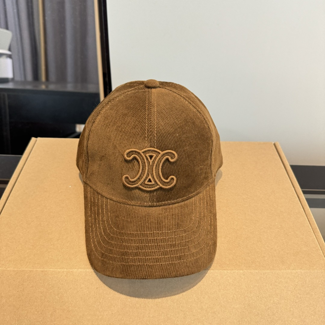 NO:703966,[CELINE] New classic casual and trendy baseball cap in Japanese and Korean style, looks great with any combination!  When traveling, you must buy a hat: fisherman hat, baseball cap, knitted hat, hat, celine, celine, espadrilles, hats19860909【CELINE赛琳】新款经典休闲潮流款 棒球帽日韩风格,随便搭配都超好看！出门旅游,绝对要入手的一款帽子渔夫帽棒球帽针织帽,帽子,celine,celine,espadrilles,hats,hat