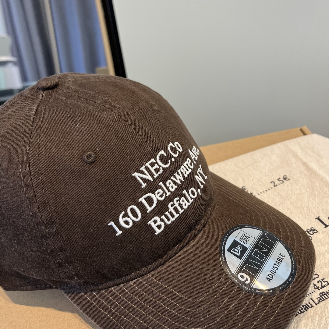 潮牌♥️棒球帽🧢官网新品棒球帽，原单品质火爆来袭 🔥🎩 工艺非常精美 高档大气上档次！低调奢华，方便携带