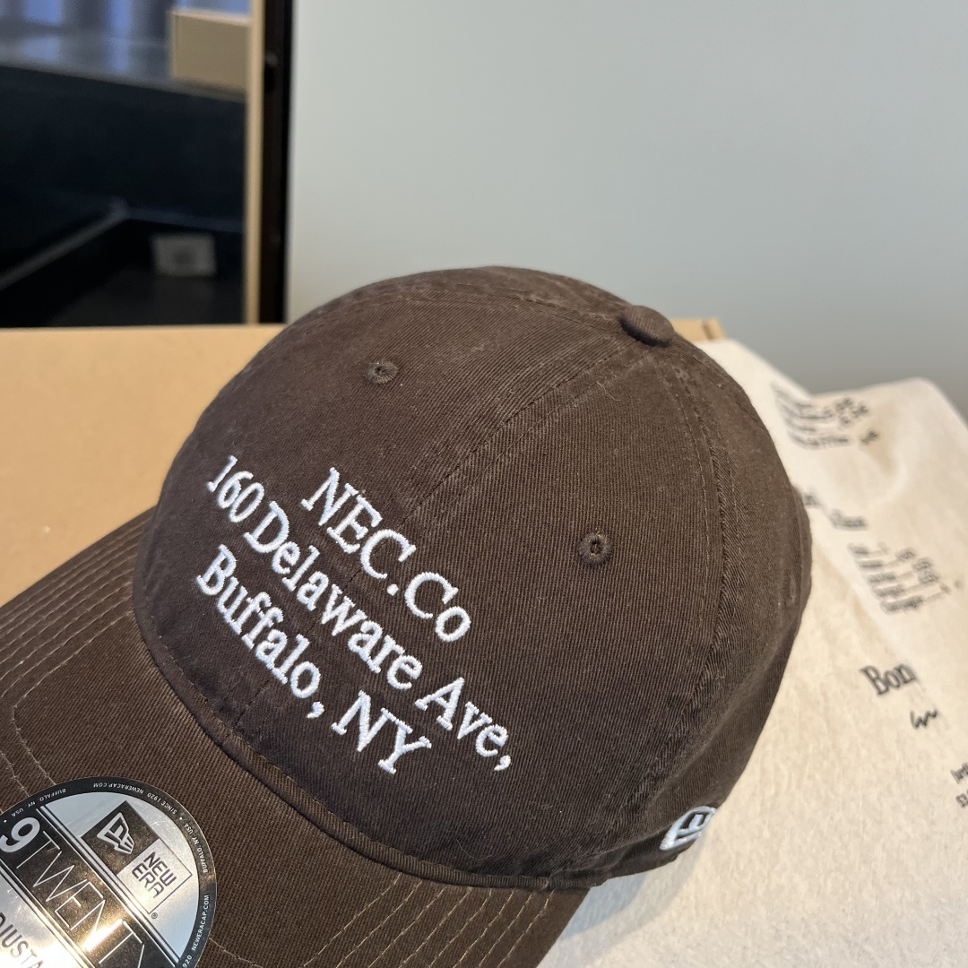 潮牌♥️棒球帽🧢官网新品棒球帽，原单品质火爆来袭 🔥🎩 工艺非常精美 高档大气上档次！低调奢华，方便携带