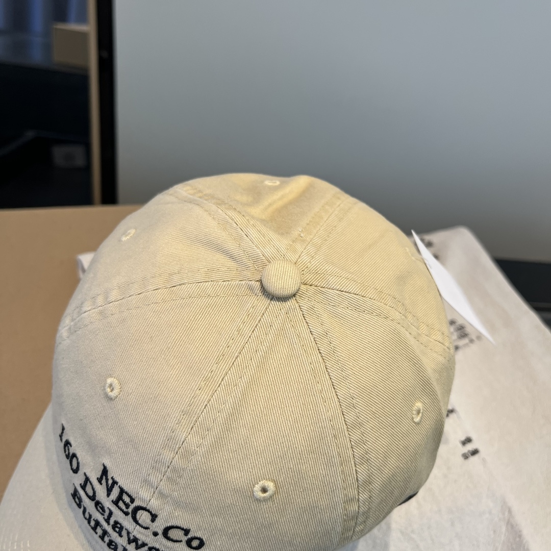 潮牌♥️棒球帽🧢官网新品棒球帽，原单品质火爆来袭 🔥🎩 工艺非常精美 高档大气上档次！低调奢华，方便携带