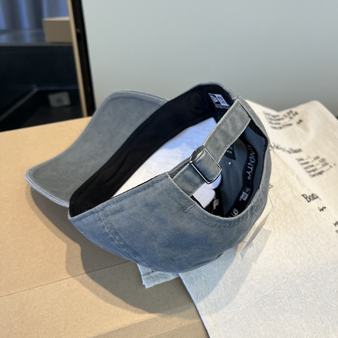 潮牌♥️棒球帽🧢官网新品棒球帽，原单品质火爆来袭 🔥🎩 工艺非常精美 高档大气上档次！低调奢华，方便携带