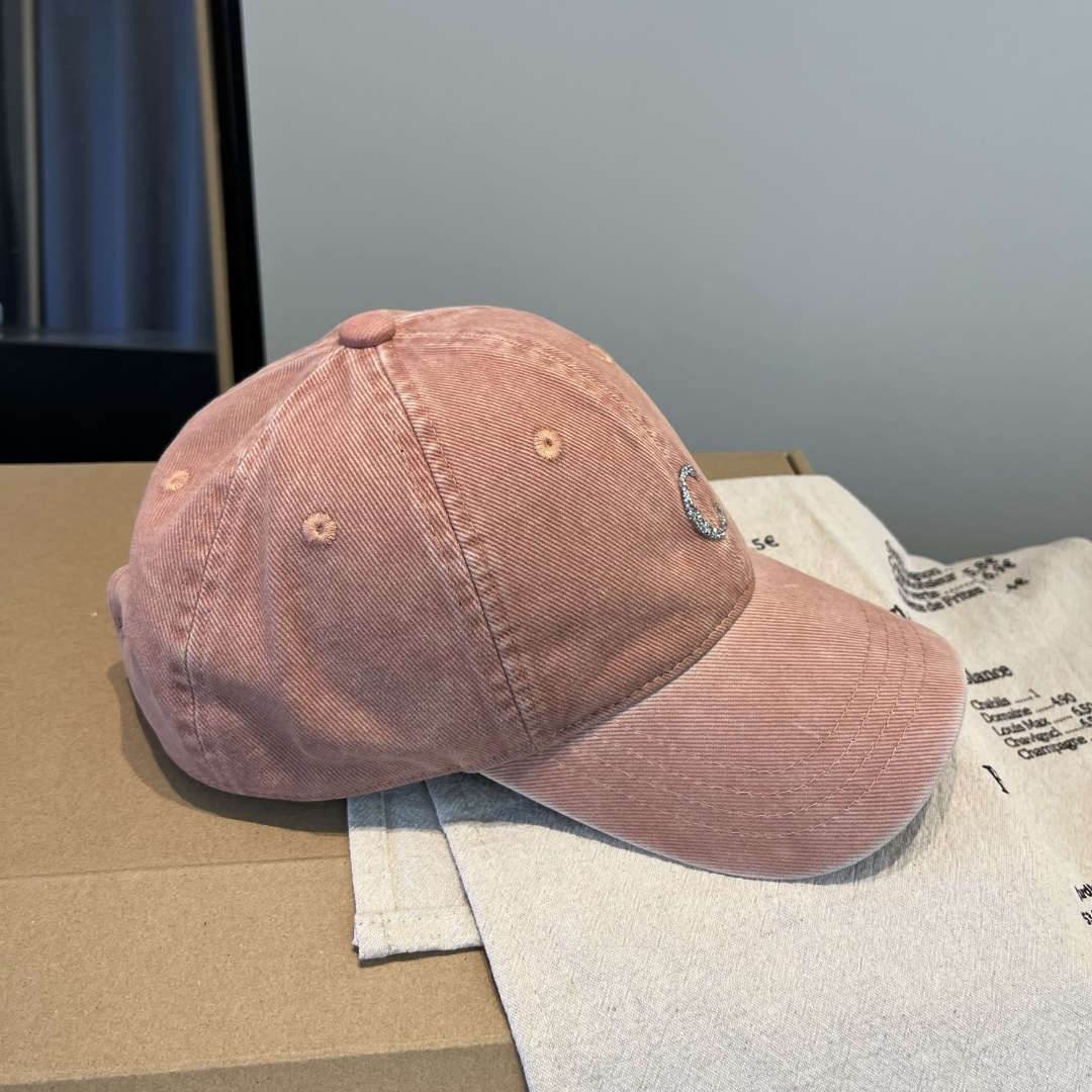 【CELINE赛琳】新款经典休闲潮流款 棒球帽日韩风格，随便搭配都超好看！出门旅游，绝对要入手的一款