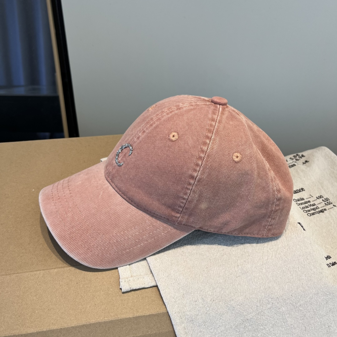 【CELINE赛琳】新款经典休闲潮流款 棒球帽日韩风格，随便搭配都超好看！出门旅游，绝对要入手的一款