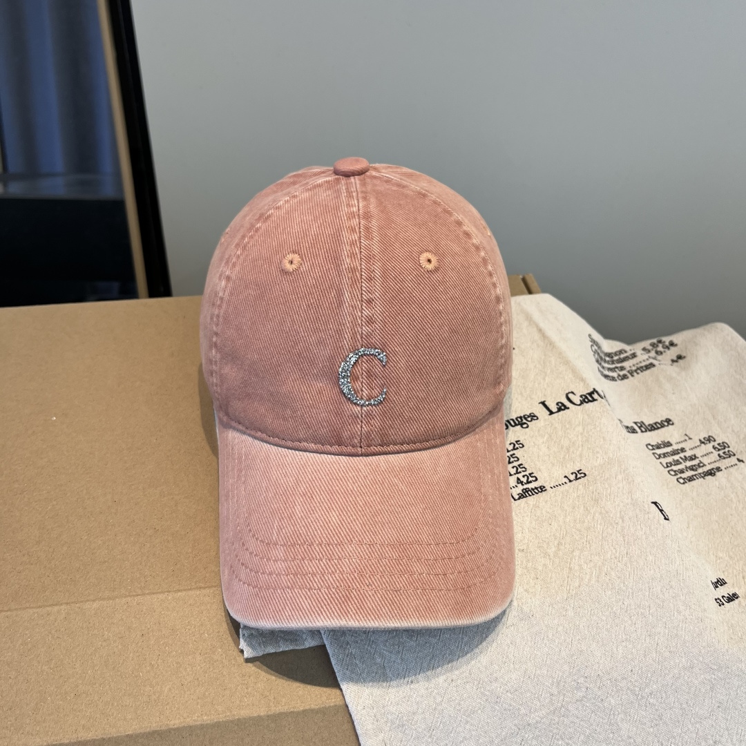 【CELINE赛琳】新款经典休闲潮流款 棒球帽日韩风格，随便搭配都超好看！出门旅游，绝对要入手的一款